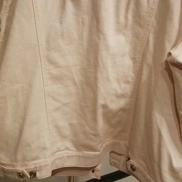 Women's Jacket - Picture 3 of 7